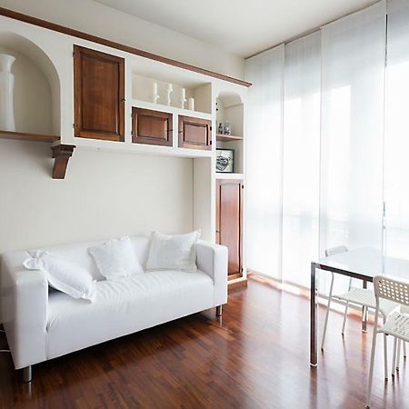 Апартаменты Studio Downtown Fantastic Area Милан Экстерьер фото